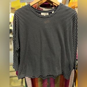 Vince. black & white striped 3/4 sleeve tee S